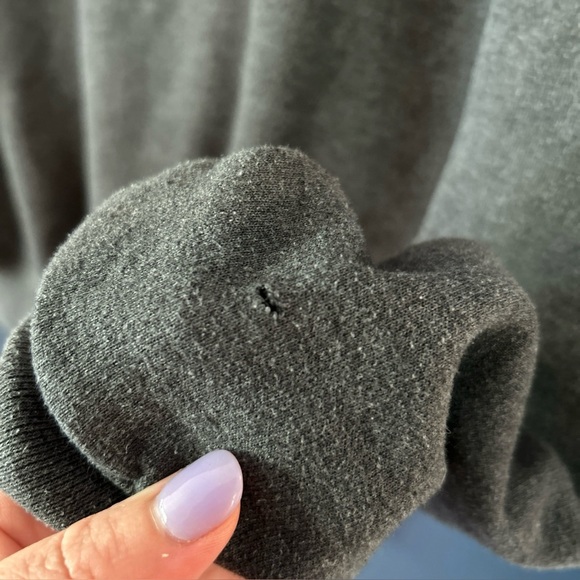 University of Oregon Ducks Hoodie - Picture 9 of 10